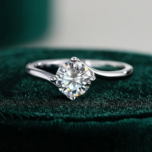 4 prongs 1 ct Moissanite Diamond Ring | 925 Silver | D-Color Sparkle