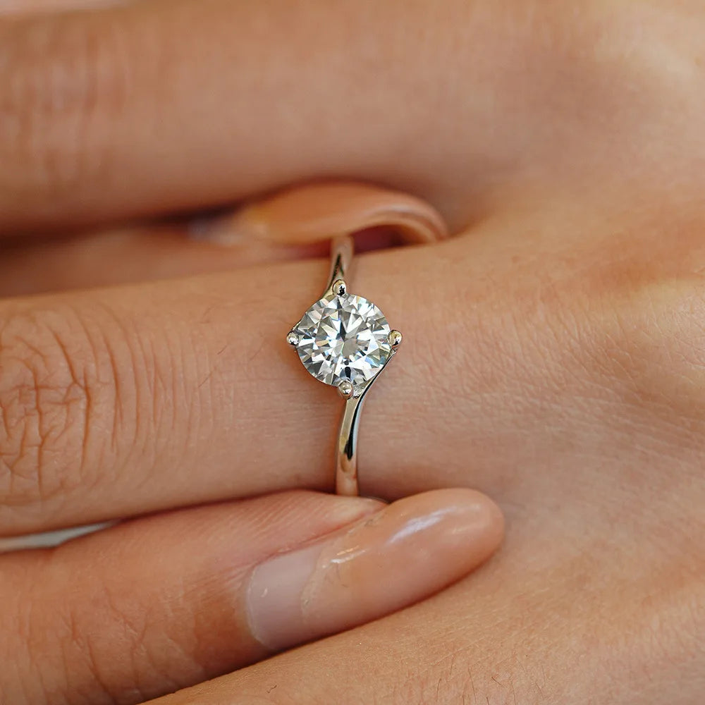 4 prongs 1 ct Moissanite Diamond Ring | 925 Silver | D-Color Sparkle